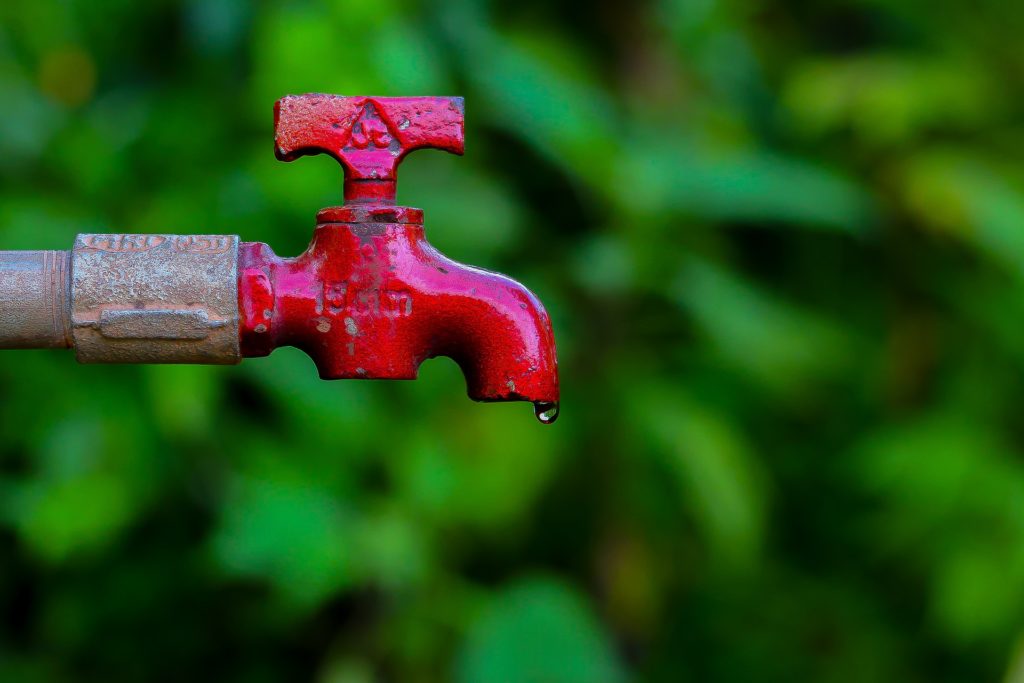 Wie gesund ist es, Leitungswasser zu trinken