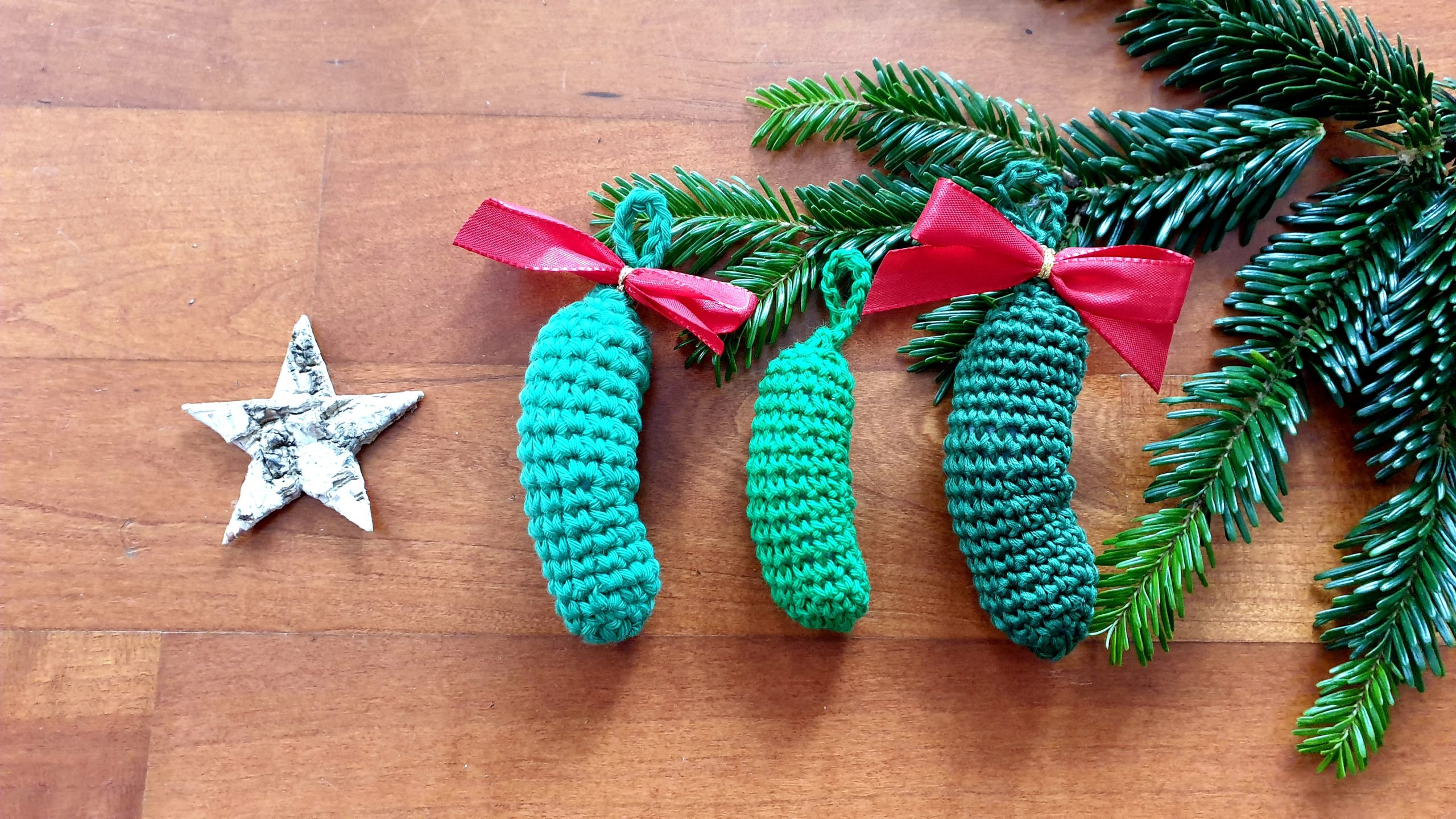 Kennt Ihr die Weihnachtsgurke und den Brauch, der dazugehört? Mit Anleitung zum Weihnachtsgurke häkeln