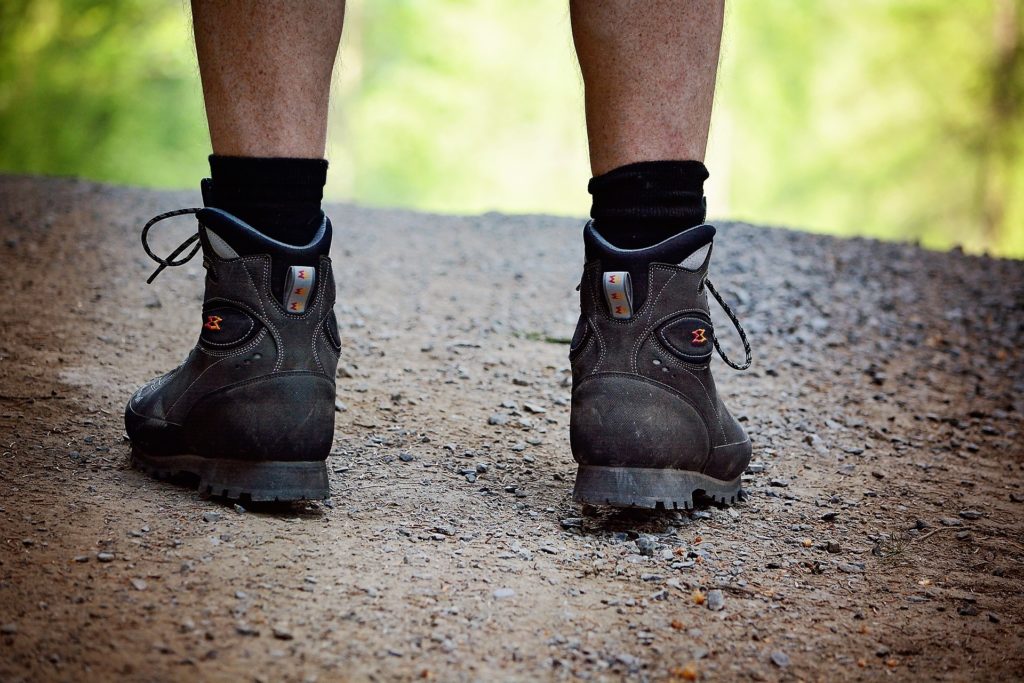 Was sollte ich zum Wandern einpacken Hochgebirge